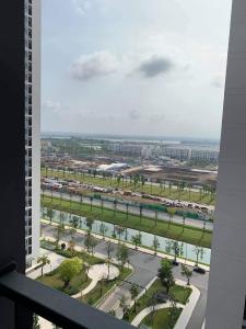 Căn hộ Vinhomes Grand Park quận 9 Căn hộ Vinhomes Grand Park tầng trung lộng gió, view Tây Nam.