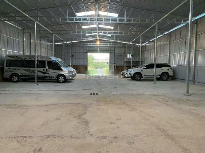 Không gian Nhà xưởng kho bãi Quận 9 Nhà xưởng kho bãi diện tích 630m2, hẻm xe tải vào tận nơi.