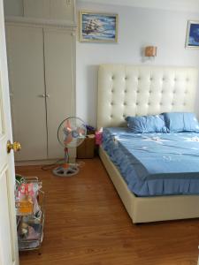 Phòng ngủ chung cư Phúc Yên, Tân Bình Căn hộ chung cư Phúc Yên hướng Đông Bắc, đầy đủ nội thất.