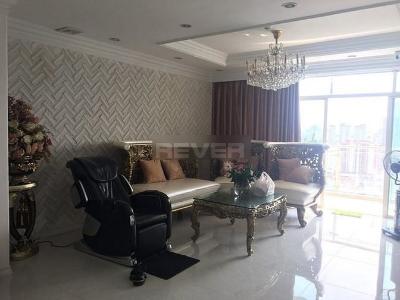 Phòng khách Hoàng Anh Riverview, Quận 2 Căn hộ Hoàng Anh River View nội thất cơ bản, view Landmark 81.