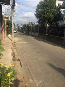 Đường trước nhà phố Quận Bình Tân Nhà phố mặt tiền đường Số 10 hướng Đông, khu dân cư đông đúc.