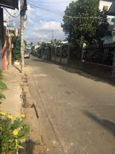 Đường trước nhà phố Quận Bình Tân Nhà phố mặt tiền đường Số 10 hướng Đông, khu dân cư đông đúc.