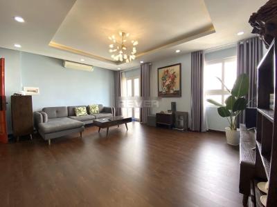 Căn hộ chung cư Phúc Yên, Tân Bình Căn hộ chung cư Phúc Yên tầng trung, ban công hướng Đông Bắc.