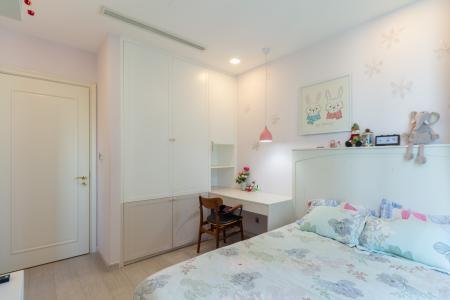 Căn hộ Vinhomes Golden River, Quận 1 Căn hộ Vinhomes Golden River tầng cao, hướng Đông Bắc.