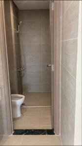 Không gian căn hộ Vinhomes Grand Park, Quận 9 Căn hộ Vinhomes Grand Park cửa hướng Tây Nam, view đón gió mát mẻ.