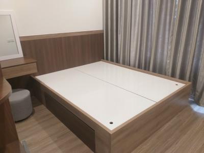 Căn hộ Vinhomes Grand Park, Quận 9 Căn hộ Vinhomes Grand Park tầng 26 có 3 phòng ngủ, đầy đủ nội thất.