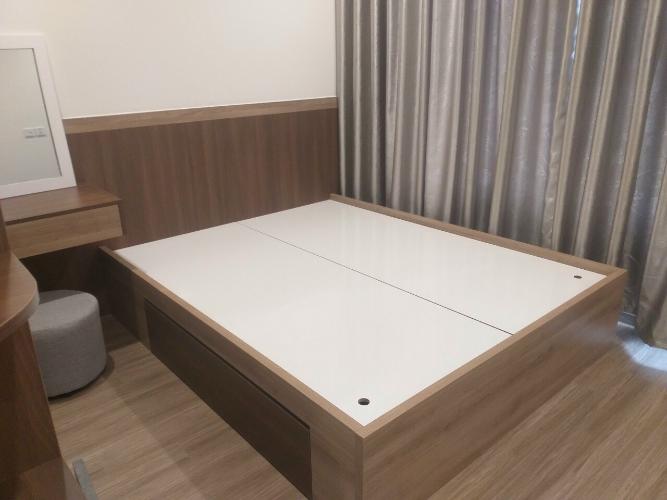 Căn hộ Vinhomes Grand Park, Quận 9 Căn hộ Vinhomes Grand Park tầng 26 có 3 phòng ngủ, đầy đủ nội thất.