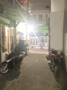 Đường phía trước nhà phố Nhà phố Gò Vấp diện tích đất 23m2, khu dân cư an ninh hiện hữu.