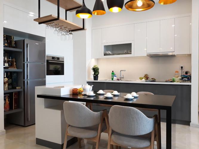 Căn hộ vinhomes Golden River , Quận 1 Căn hộ có 2 phòng ngủ Vinhomes Golden River tầng 21, view sông thoáng mát.