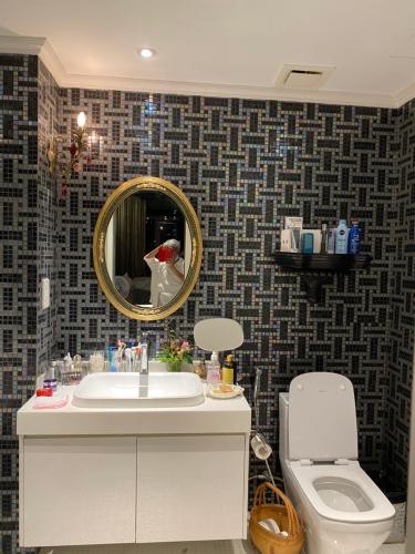 Phòng tắm căn hộ Gateway Thảo Điền, Quận 2 Căn hộ Gateway Thảo Điền nội thất nhập khẩu, được đăng trên tạp chí Elle Decoration 2019