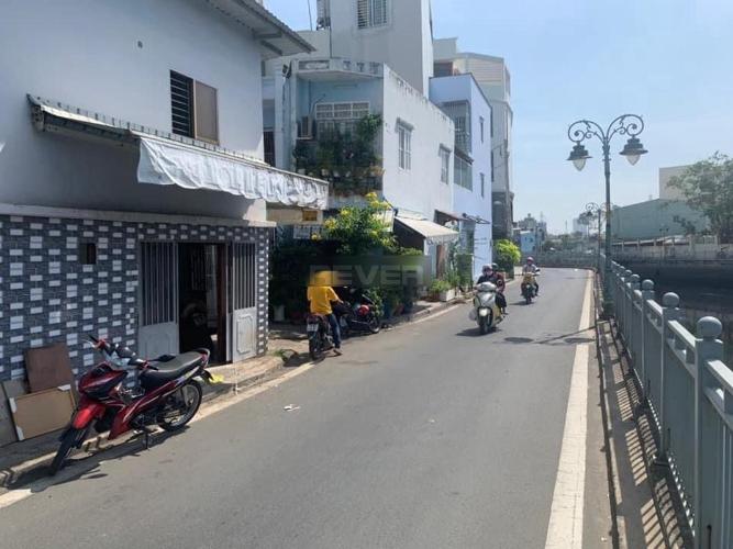 Đường trước nhà phố Quận 6 Nhà mặt tiền đường Đặng Nguyễn Cẩn cách chợ Phú Lâm 50m, diện tích 19.4m2
