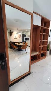 Căn hộ Empire City, Quận 2 Căn hộ Empire City thiết kế kỹ lưỡng, đầy đủ nội thất và tiện ích.