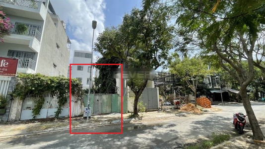 Đất nền Quận Bình Thạnh Đất mặt tiền kênh đường Đặng Thuỳ Trâm, cách trường ĐH Văn Láng 30m.