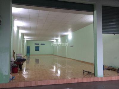 Mặt bằng kinh doanh diện tích 200m2, ngay ngã 3 Long Thuận.