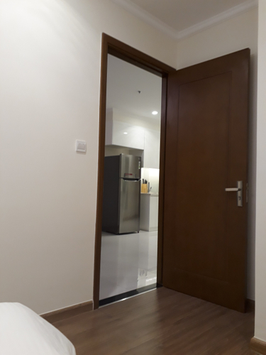 Officetel Vinhomes Central Park, Quận Bình Thạnh Officetel Vinhomes Central Park tầng 24 view nội khu, đầy đủ nội thất.