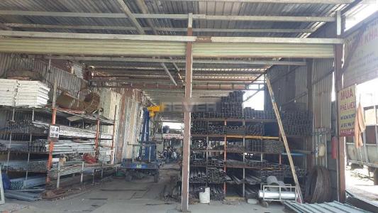 Đất nền Huyện Hóc Môn Đất nền thổ cư diện tích 438m2 hướng Nam, có sổ hồng riêng.