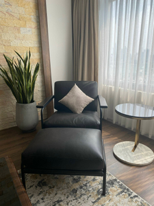 Căn hộ Saigon Pearl, Quận Bình Thạnh Căn hộ Saigon Pearl tầng 19 có 4 phòng ngủ, đầy đủ nội thất.