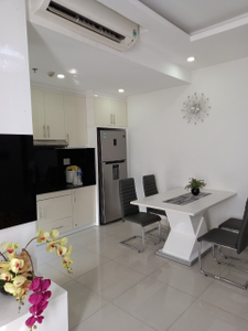 phòng khách căn hộ Sunrise City Quận 7 Căn hộ Sunrise City tầng 20 thiết kế 2 phòng ngủ, tiện ích đa dạng.