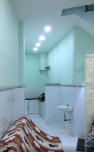 Không gian nhà phố Quận 6 Nhà phố hẻm xe tải rộng 4m, kết cấu 1 trệt 1 lầu, khu dân trí cao.