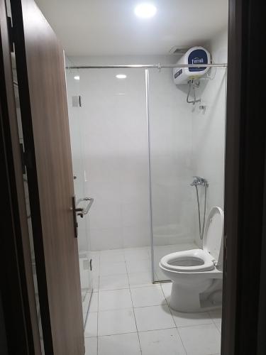 Phòng tắm Cetana Thủ Thiêm, Quận 2 Căn hộ Centana Thủ Thiêm tầng trung, view sông mát mẻ.