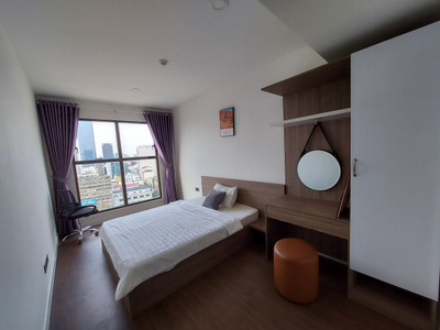 Căn hộ Saigon Royal, Quận 4 Căn hộ Saigon Royal tầng 15 thiết kế hiện đại, đầy đủ nội thất.