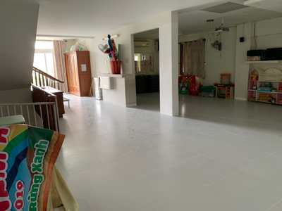 Nhà phố Quận Gò Vấp Nhà phố mặt tiền đường Lê Quang Định diện tích 280m2, nội thất cơ bản.