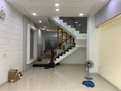 Nhà phố Quận Bình Tân Nhà phố đường Số 16 diện tích 90m2, bàn giao đầy đủ nội thất.