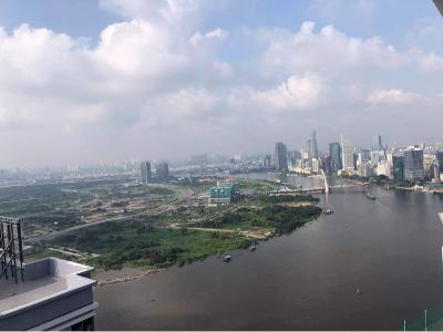 View căn hộ Sunwah Pearl, Bình Thạnh Căn hộ Sunwah Pearl tầng cao view sông đón gió mát mẻ, đầy đủ nội thất.