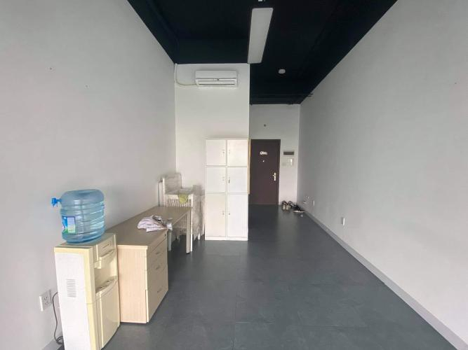 Officetel The Sun Avenue, Quận 2 Officetel The Sun Avenue tầng 3 diện tích 34.6m2, bàn giao nội thất cơ bản.