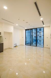 Phòng khách Vinhomes Golden River, Quận 1 Officetel Vinhomes Golden River tầng 10 diện tích 77.6m2, không nội thất.