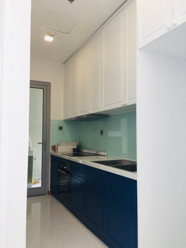 Officetel Vinhomes Central Park, Quận Bình Thạnh Officetel Vinhomes Central Park tầng 34 view thoáng mát, đầy đủ nội thất.