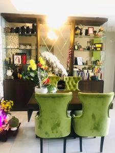 Phòng khách căn hộ The Gold View Căn hộ The Gold View, nội thất đầy đủ, view Bitexco