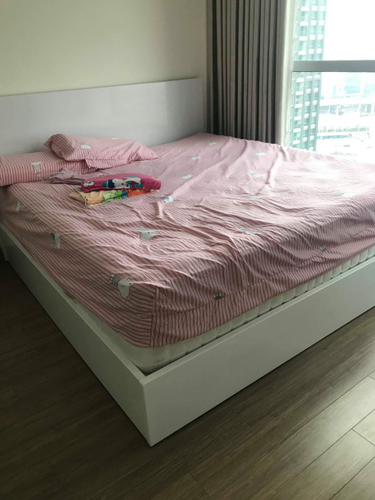 Căn hộ Vinhomes Central Park, Quận Bình Thạnh Căn hộ cao cấp Vinhomes Central Park thiết kế 3 phòng ngủ, đầy đủ nội thất.