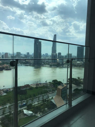View căn hộ Empire City, Quận 2 Căn hộ Empire City tầng 24 diện tích 98m2, bàn giao nội thất cơ bản.