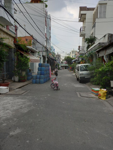 Đường trước nhà phố Quận Tân Phú Nhà phố có 2 mặt tiền đường Đô Đốc Lộc, đúc 4 tấm rất chắc chắn.