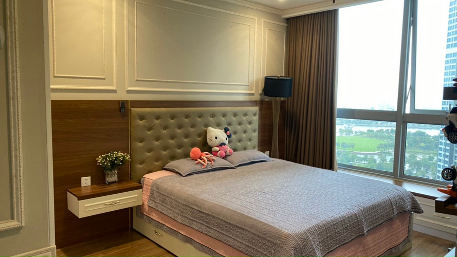 Căn hộ Vinhomes Central Park, Quận Bình Thạnh Căn hộ Vinhomes Central Park ban công rộng rãi, đầy đủ nội thất.