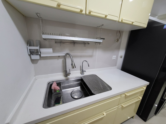 Căn hộ The Sun Avenue, Quận 2 Căn hộ The Sun Avenue tầng 17 diện tích 96m2, đầy đủ nội thất.