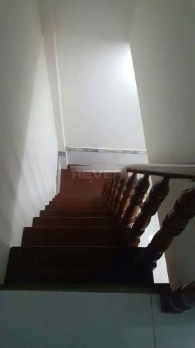 Nhà phố Quận 12 Nhà phố thiết kế 1 trệt và 1 lầu cửa hướng Tây Nam, khu đầy đủ tiện ích.