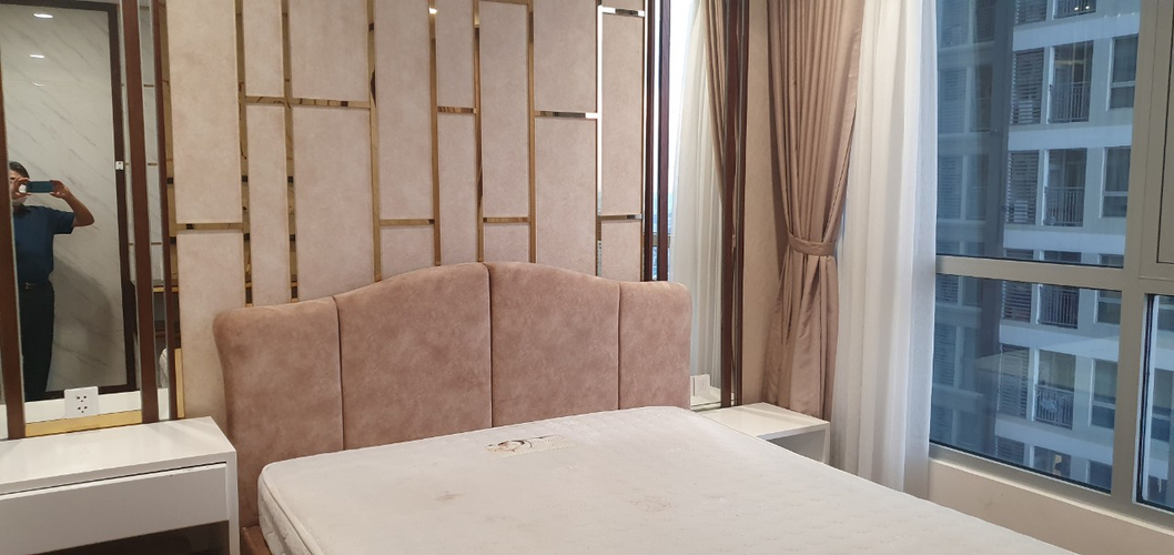  Căn hộ có 3 phòng ngủ Vinhomes Central Park tầng 33, đầy đủ nội thất. 