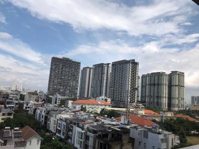 Căn hộ One Verandah, Quận 2 Căn hộ One Verandah tầng 6 view thành phố thoáng mát, nội thất cơ bản.