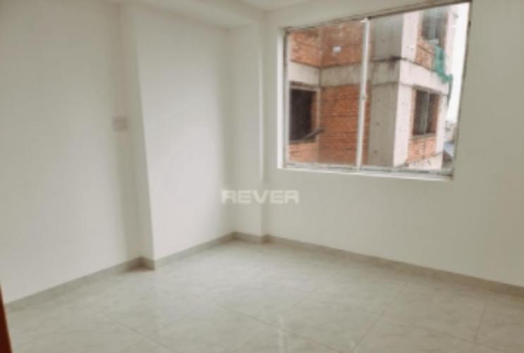 Phòng ngủ căn hộ Green Building, Quận 9 Căn hộ Green Building tầng 4 ban công rộng rãi, đón gió thoáng mát.