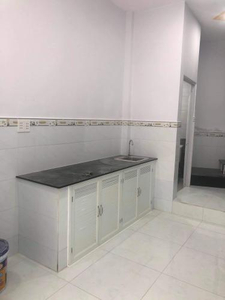 Nhà phố Quận Thủ Đức Nhà phố kết cấu 1 trệt, 1 lầu không lỗi phong thủy, không có nội thất.