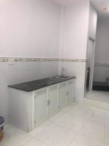 Nhà phố Quận Thủ Đức Nhà phố kết cấu 1 trệt, 1 lầu không lỗi phong thủy, không có nội thất.