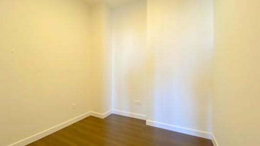 Căn hộ The Sun Avenue, Quận 2 Căn hộ The Sun Avenue tầng 6 thiết kế hiện đại, bàn giao nội thất cơ bản.