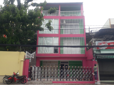 Nhà phố mặt tiền đường Lê Quang Định diện tích 280m2, nội thất cơ bản.