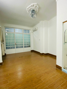 Nhà phố Quận Phú Nhuận Nhà phố thiết kế 1 trệt, 1 lầu diện tích 25m2, bàn giao nội thất cơ bản.