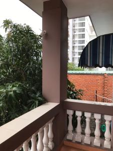 Biệt thự sân vườn phường An Phú, quận 2 Biệt thự sân vườn P. An Phú quận 2, diện tích 12m x 22m, đầy đủ nội thất