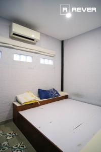 Phòng ngủ nhà phố Bình Thạnh Bán nhà hẻm Q. Bình Thạnh, diện tích 4.7x17.7m, sổ hồng chính chủ.