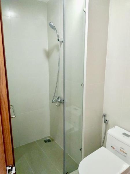 Bán office-tel tầng thấp The Sun Avenue, view thành phố thoáng mát, nội thất cơ bản, tiện ích cao cấp.