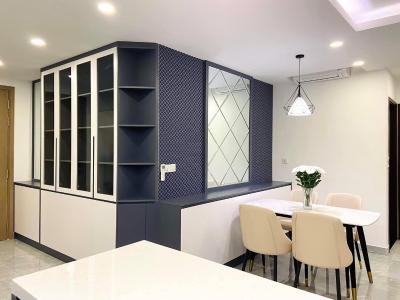 phòng ăn căn hộ riviera point Căn hộ Riviera Point tầng cao, đón view sông thoáng mát.